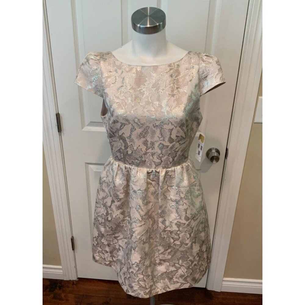 Alice + Olivia x SCOOP Light Pink & Silver Jacquard Fit & Flare Dress, Size 8